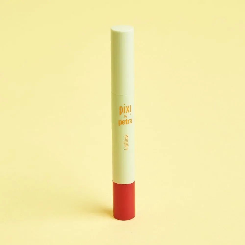 3/$20💘 Pixi by Petra LipGlow Tinted Lip Balm in Ruby